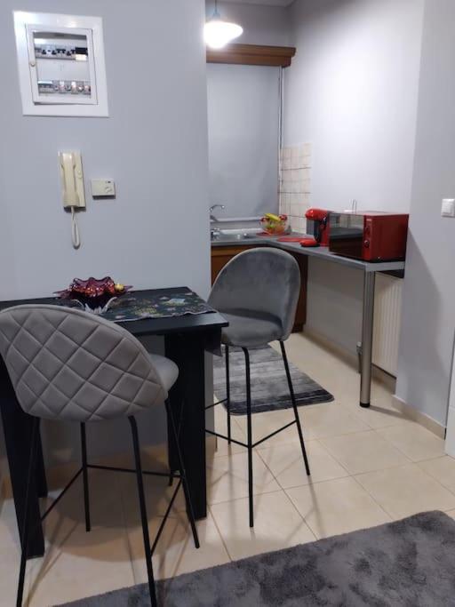 Apartmán Χαίρε, Ξεΐνε, Παρ' Αμμι Φιλησεαι Tríkala Exteriér fotografie